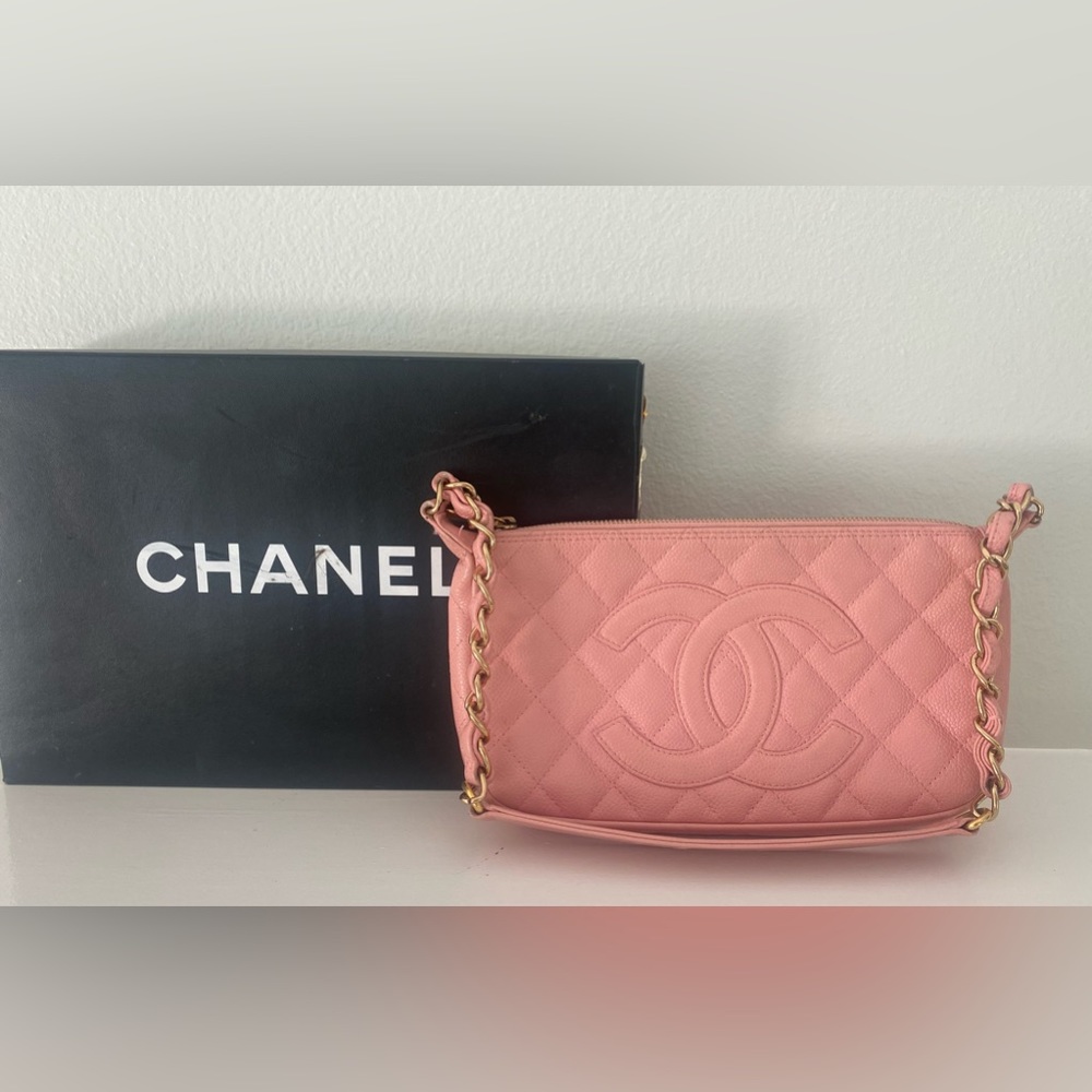 Chanel Classic Caviar Timeless CC in pink leather. Barbiecore pink Chanel.